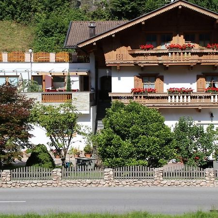 Apart Eberharter Aschau Im Zillertal Buitenkant foto
