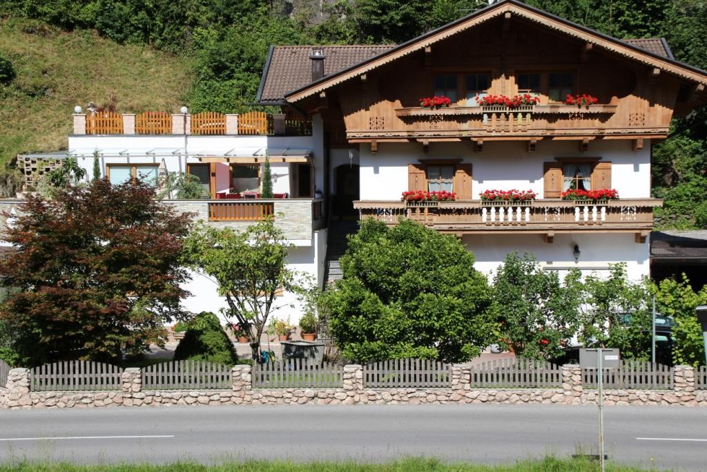 Apart Eberharter Appartement Aschau Im Zillertal Buitenkant foto